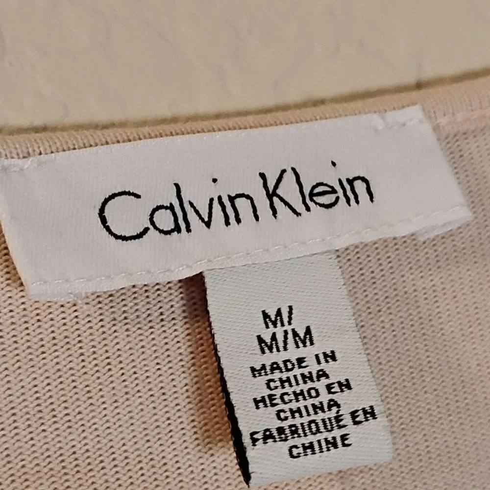 Calvin Klein pull shirt